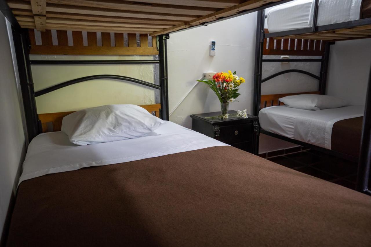 Hostal Coco Bomgo มินกา ภายนอก รูปภาพ